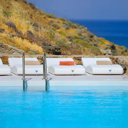 Bella Fokos Big Villa