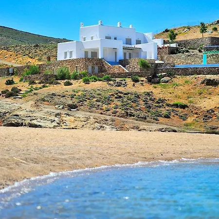 Bella Fokos Big Villa